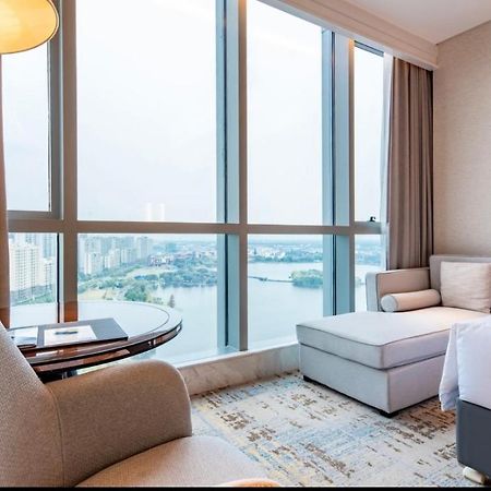 Wyndham Grand Suzhou Fenhu Hotel Xinta Buitenkant foto