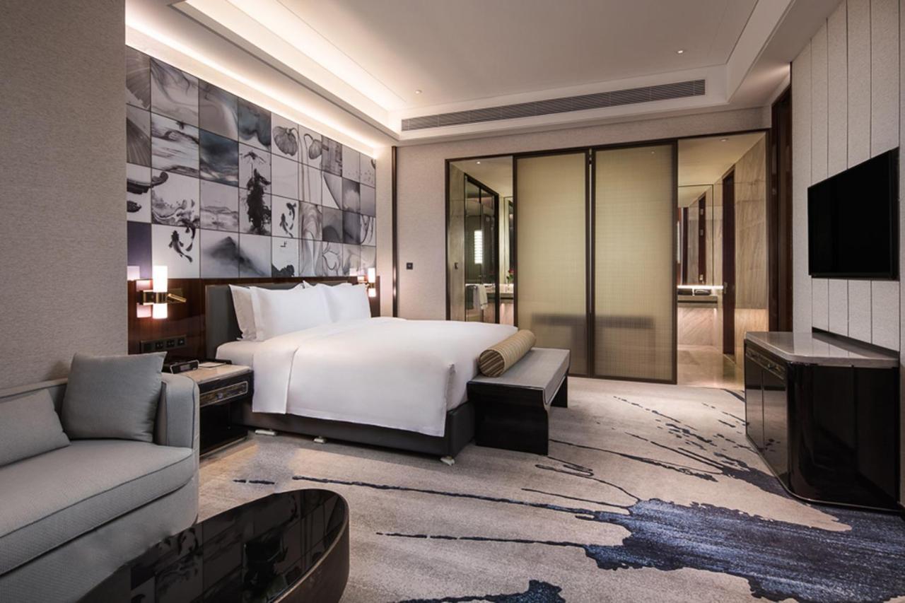 Wyndham Grand Suzhou Fenhu Hotel Xinta Buitenkant foto