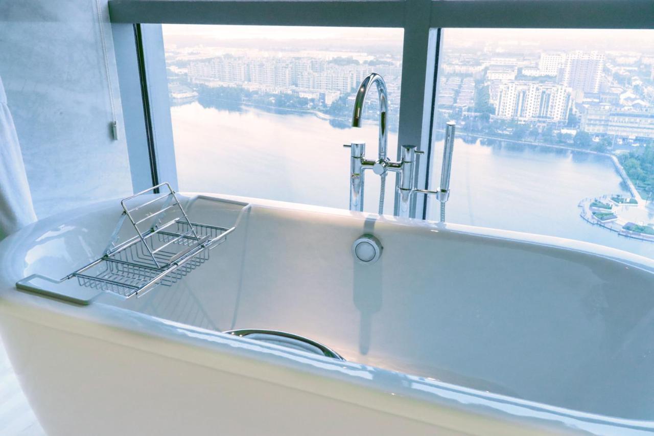 Wyndham Grand Suzhou Fenhu Hotel Xinta Buitenkant foto