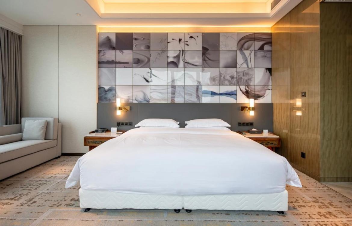 Wyndham Grand Suzhou Fenhu Hotel Xinta Buitenkant foto