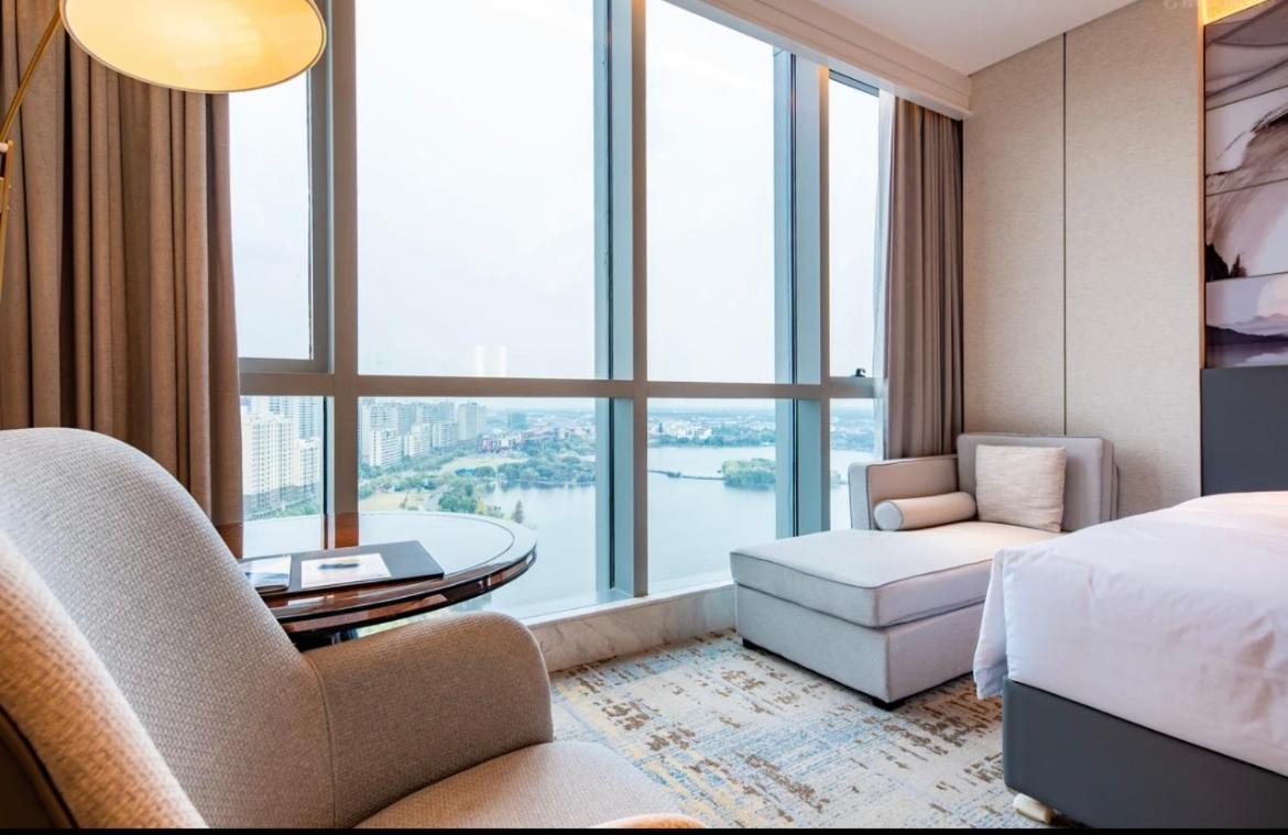 Wyndham Grand Suzhou Fenhu Hotel Xinta Buitenkant foto